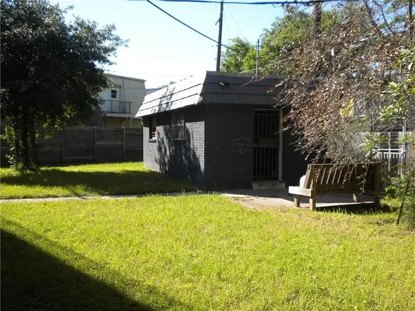 302 Carmen CT #130, Austin, TX 78752