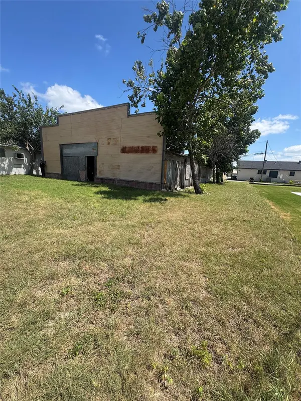 239 E Vaughn ST, Bertram, TX 78605