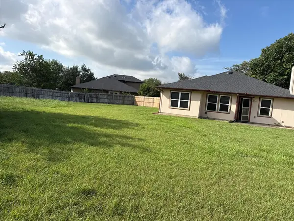 211 Brent BLVD, Kyle, TX 78640