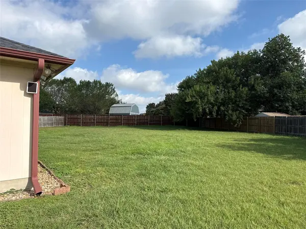 211 Brent BLVD, Kyle, TX 78640