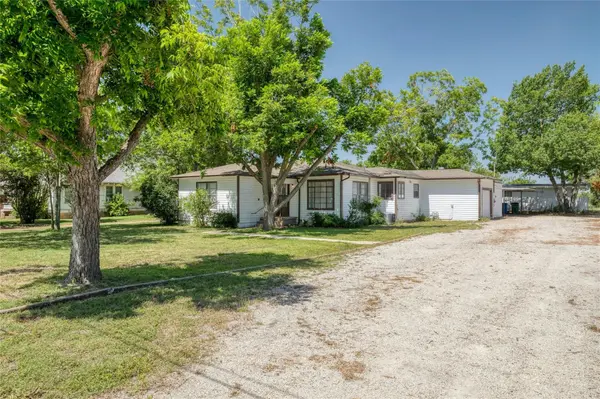 511 Sloan ST, Taylor, TX 76574