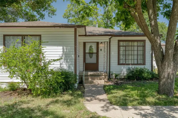 511 Sloan ST, Taylor, TX 76574