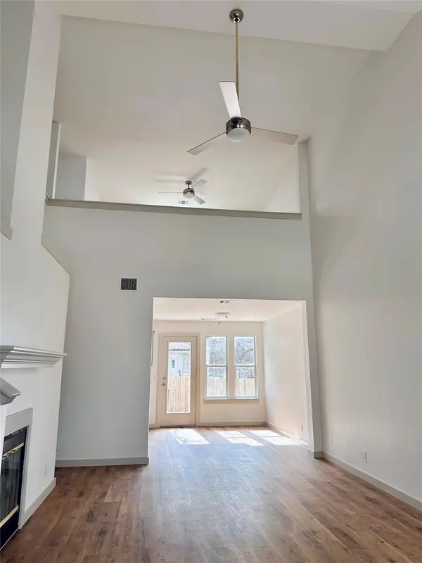109 High Point BLVD, Cedar Creek, TX 78612