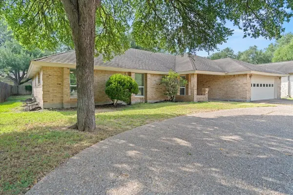 10403 Pinehurst DR, Austin, TX 78747