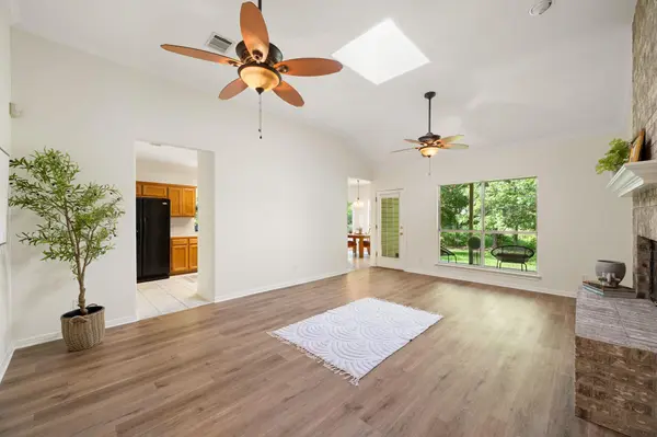 1005 Briargate DR, Austin, TX 78753