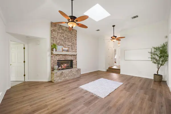 1005 Briargate DR, Austin, TX 78753