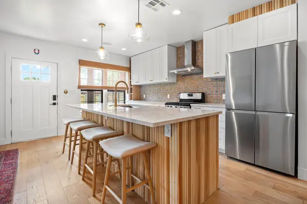2714 E 2nd ST, Austin, TX 78702
