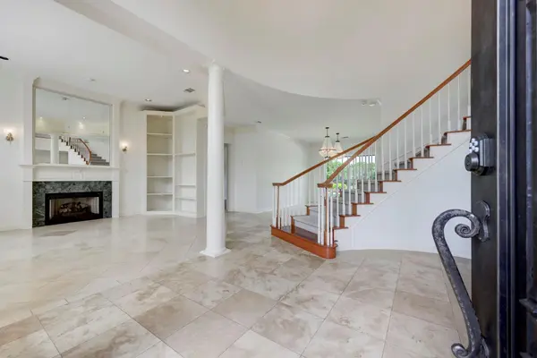 3105 Lacevine LN, Austin, TX 78735