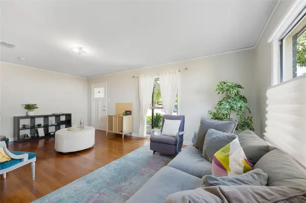 1404 Justin LN #1, Austin, TX 78757