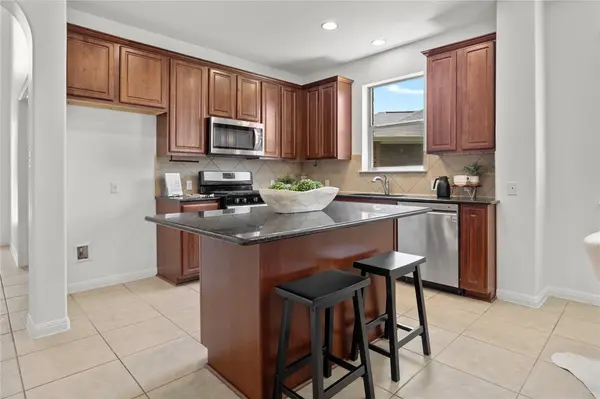 1069 Sussex WAY, Round Rock, TX 78665