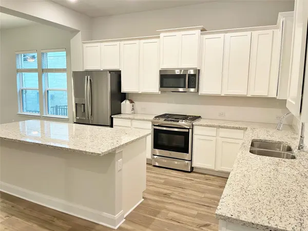 240 Revere DR, Kyle, TX 78640