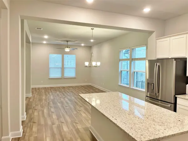 240 Revere DR, Kyle, TX 78640