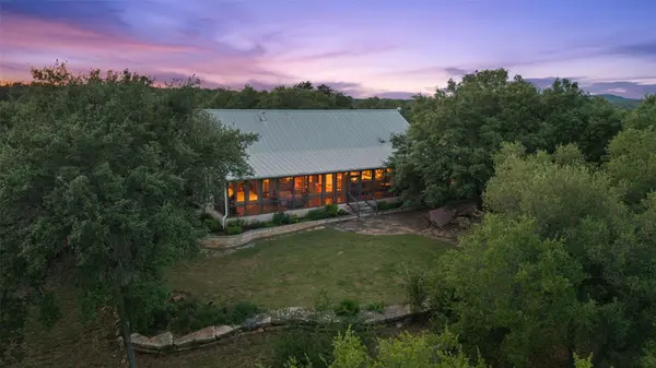 7855 Middle Creek RD, Blanco, TX 78606