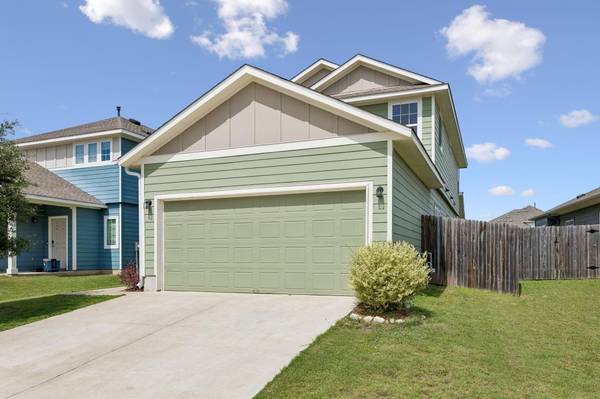 2851 Brand Iron DR, San Marcos, TX 78666