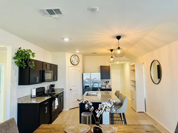 178 Levi LNDG, Kyle, TX 78640