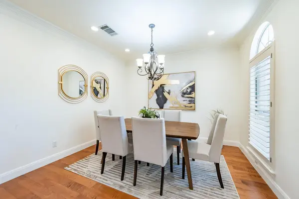 7724 Yaupon DR, Austin, TX 78759