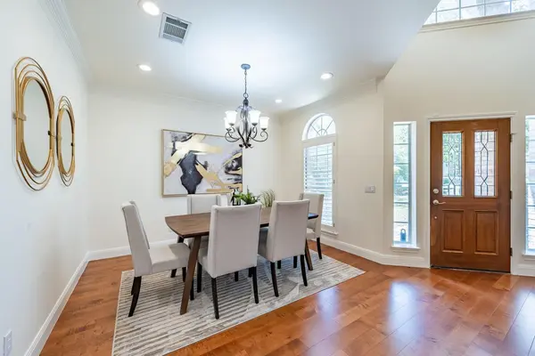 7724 Yaupon DR, Austin, TX 78759