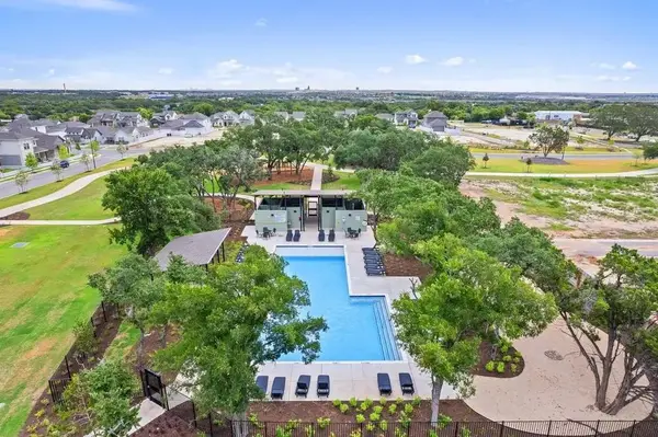 472 Treadwell LN, Kyle, TX 78640