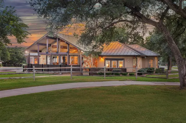 624 Hi Stirrup, Horseshoe Bay, TX 78657