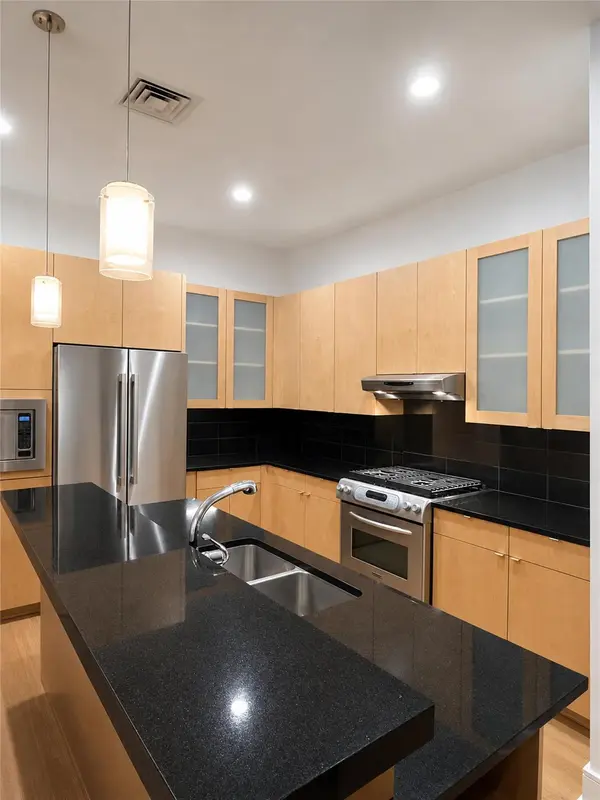 555 E 5th ST #730, Austin, TX 78701