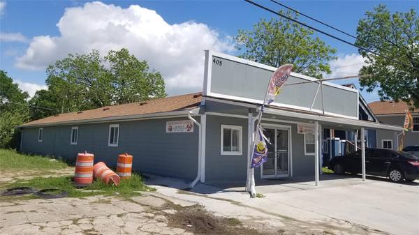 405 S Main ST, Taylor, TX 76574