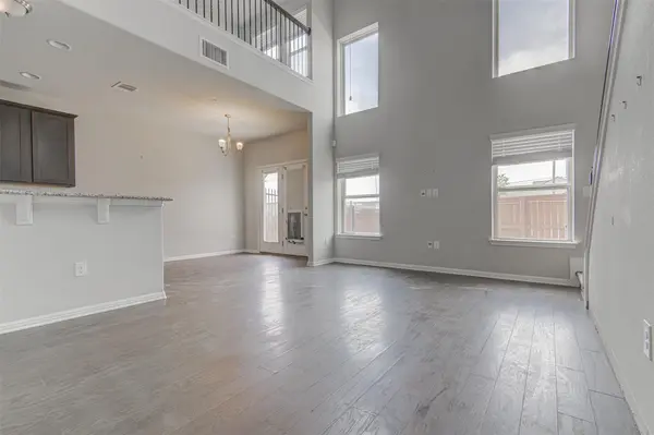1407 Airedale RD #1104, Austin, TX 78748