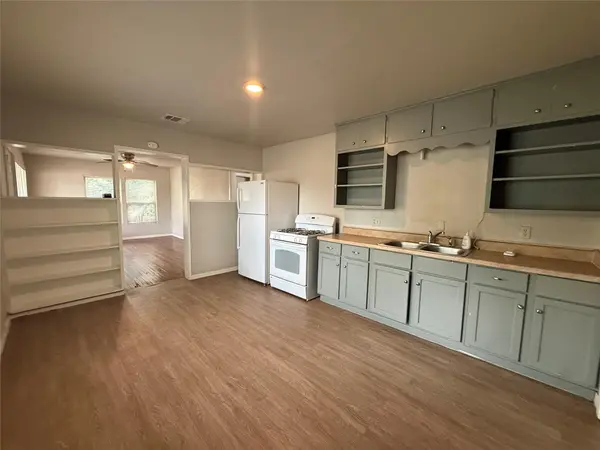 300 Mill ST, San Marcos, TX 78666
