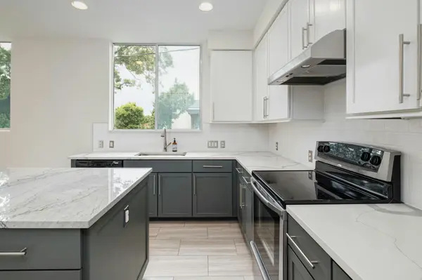 1314 Norwalk LN #B, Austin, TX 78703