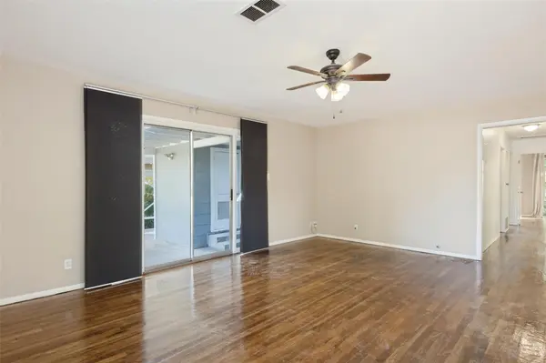 1405 Broadmoor DR, Austin, TX 78723
