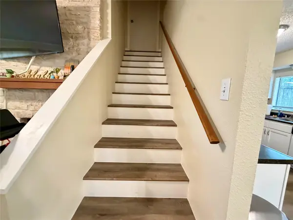 800 Terrell Hill DR, Austin, TX 78704