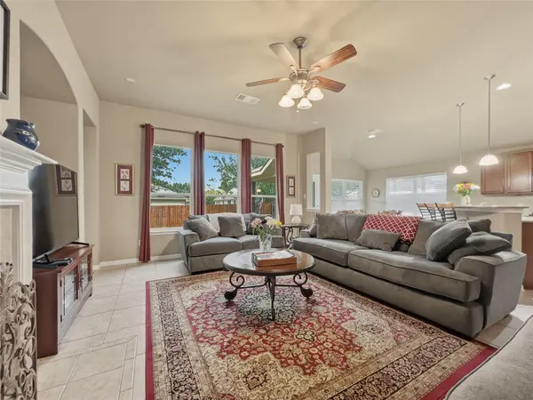 1317 Irish Moss TRL, Round Rock, TX 78665