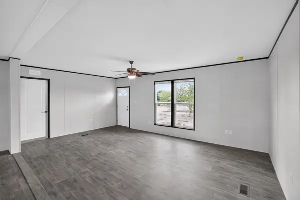 30 Tower Rd RD, Lockhart, TX 78644