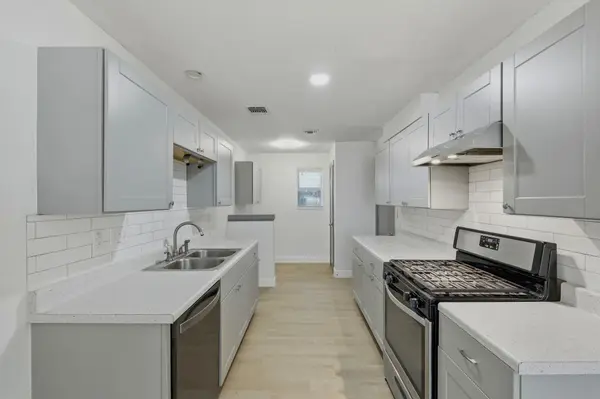11104 Ptarmigan DR, Austin, TX 78758