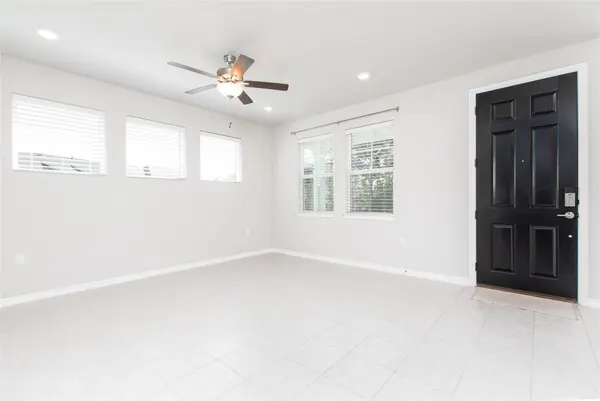 121 Lafitte DR #101, San Marcos, TX 78666