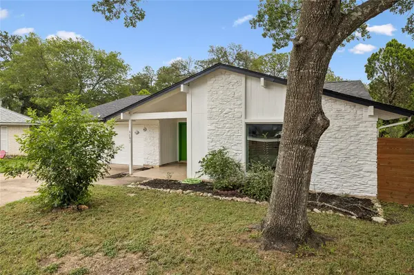 6107 Blarwood DR, Austin, TX 78745