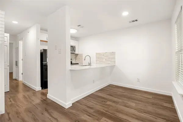 6409 Burns ST #106, Austin, TX 78752