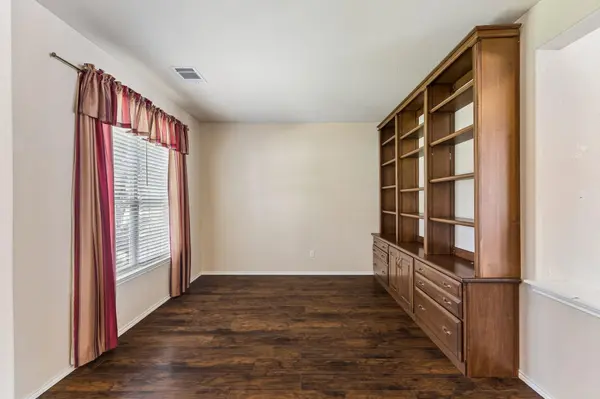 2404 Kristen LN, Cedar Park, TX 78613