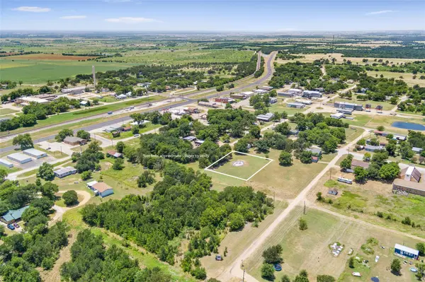 22712 N 12th ST, Buckholts, TX 76518