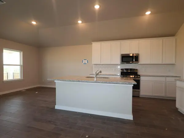 12612 Setting Peak LN, Buda, TX 78610