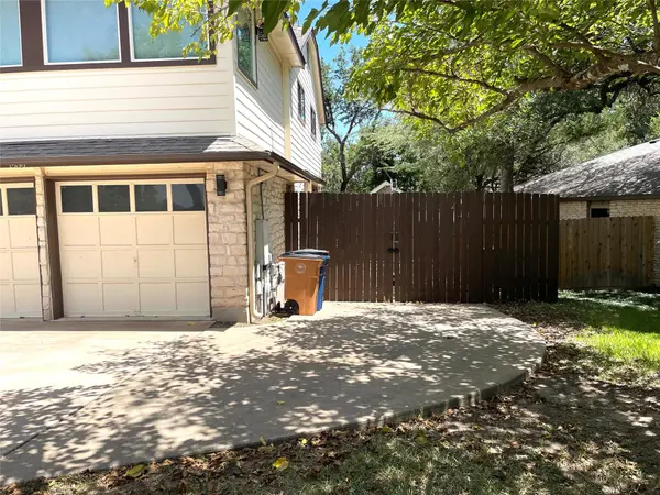 10431 Scotland Well DR, Austin, TX 78750