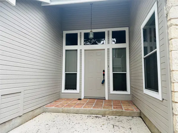 27 Par View DR, Wimberley, TX 78676