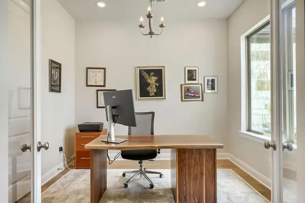 342 Bridge Water LOOP, Dripping Springs, TX 78620
