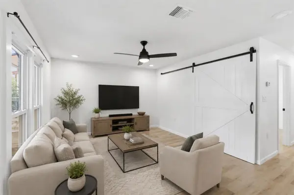 6807 La Salle DR, Austin, TX 78723