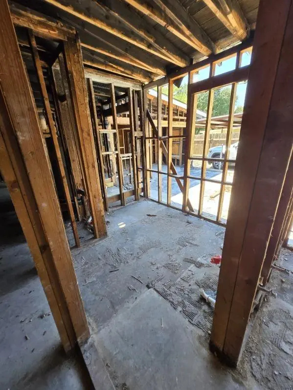 2427 Clara LN, San Antonio, TX 78213