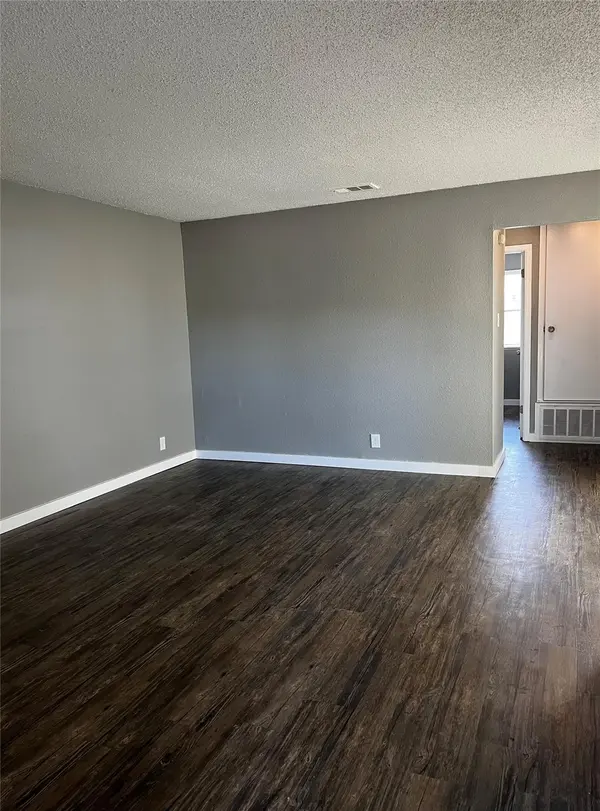 2306 Cedrick CV #B, Austin, TX 78748