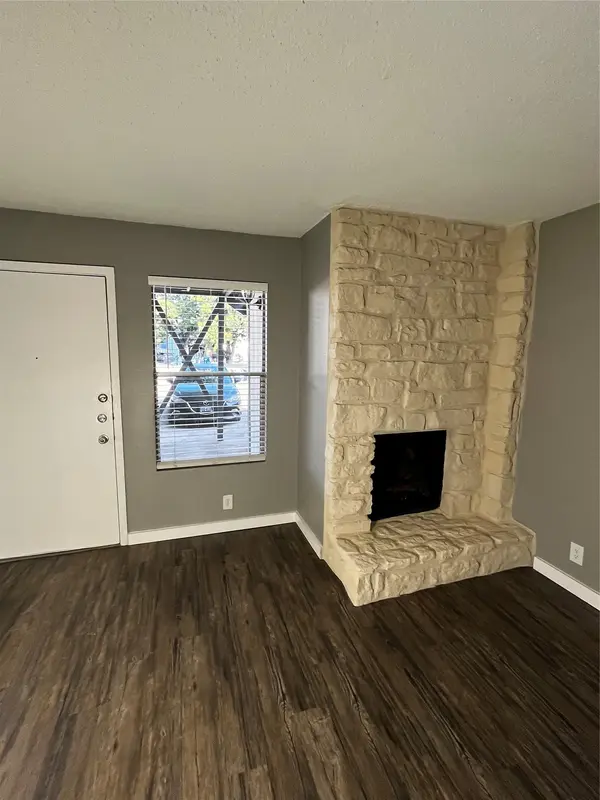 2306 Cedrick CV #B, Austin, TX 78748