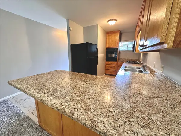 601 W 11th ST #215, Austin, TX 78701