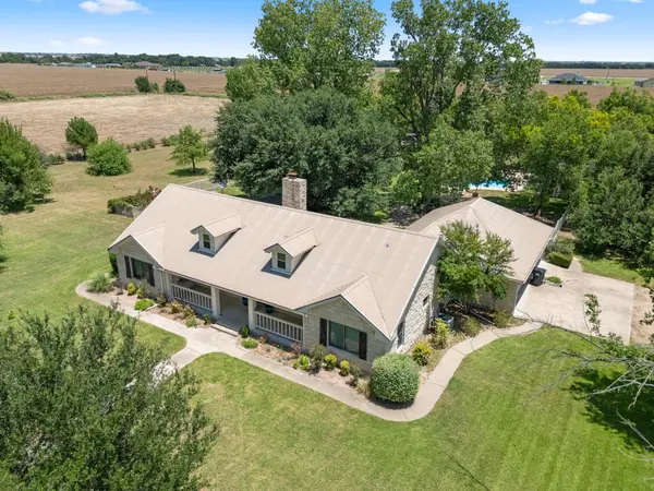 280 Windy LN, Taylor, TX 76574