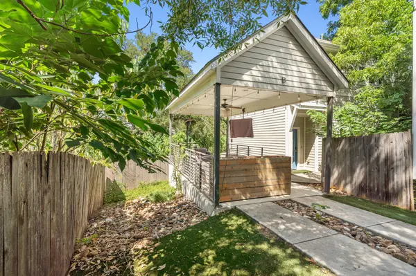 1160 Lott Ave #B, Austin, TX 78721