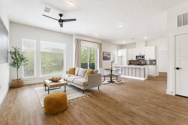 1811 Webberville RD #1206, Austin, TX 78721